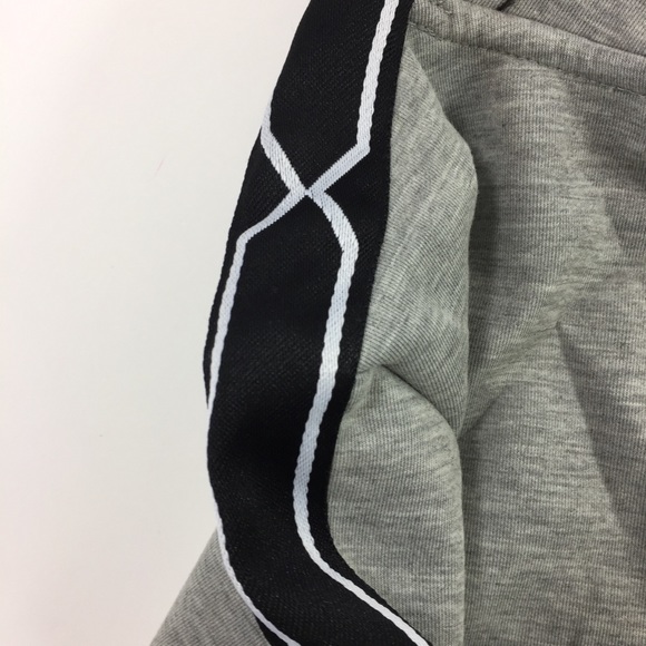 Hunter x Target Boys Medium 8/10 Gray Black Hoodie - Picture 4 of 6